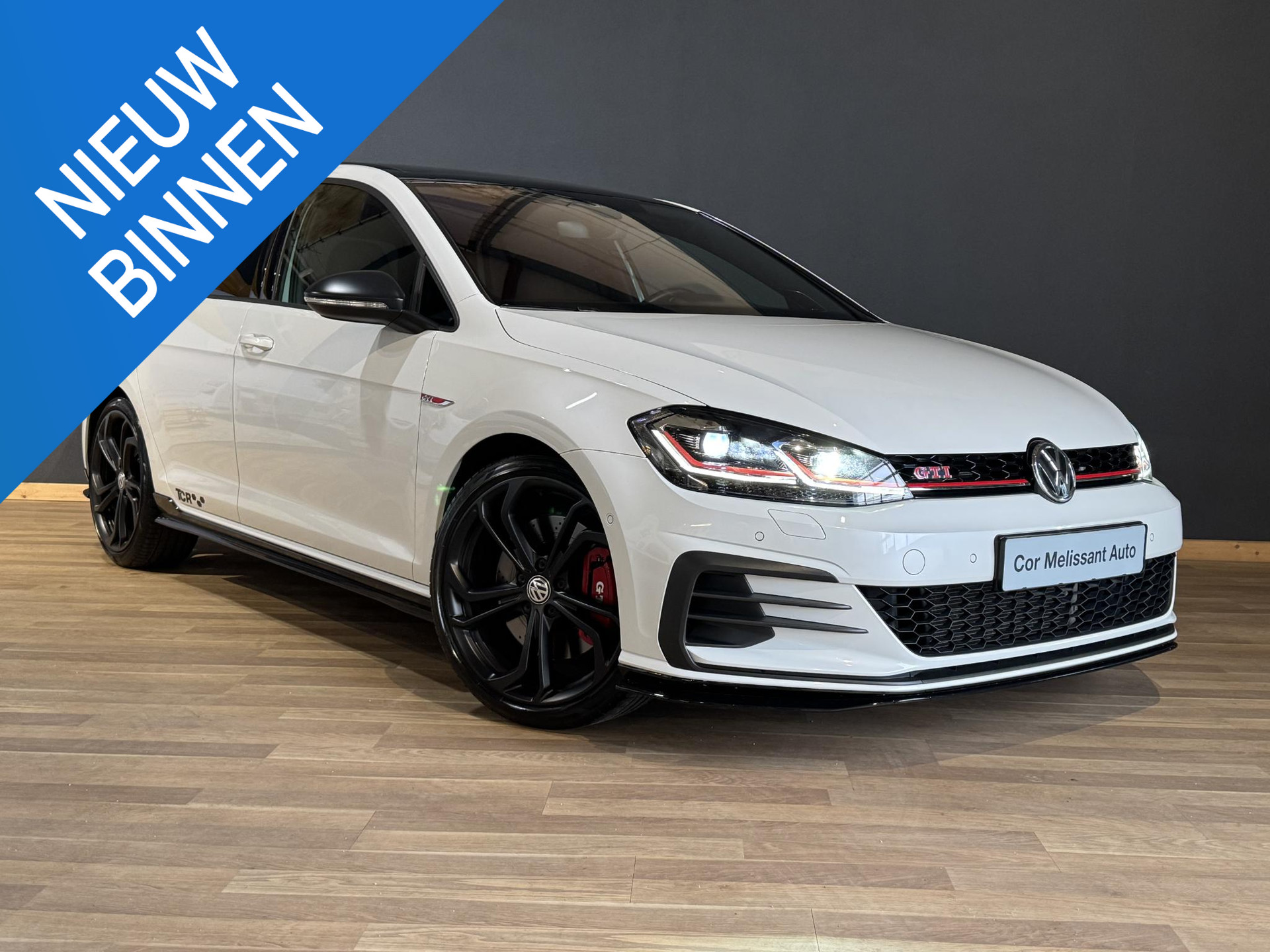 Volkswagen Golf 2.0 TSI GTI TCR