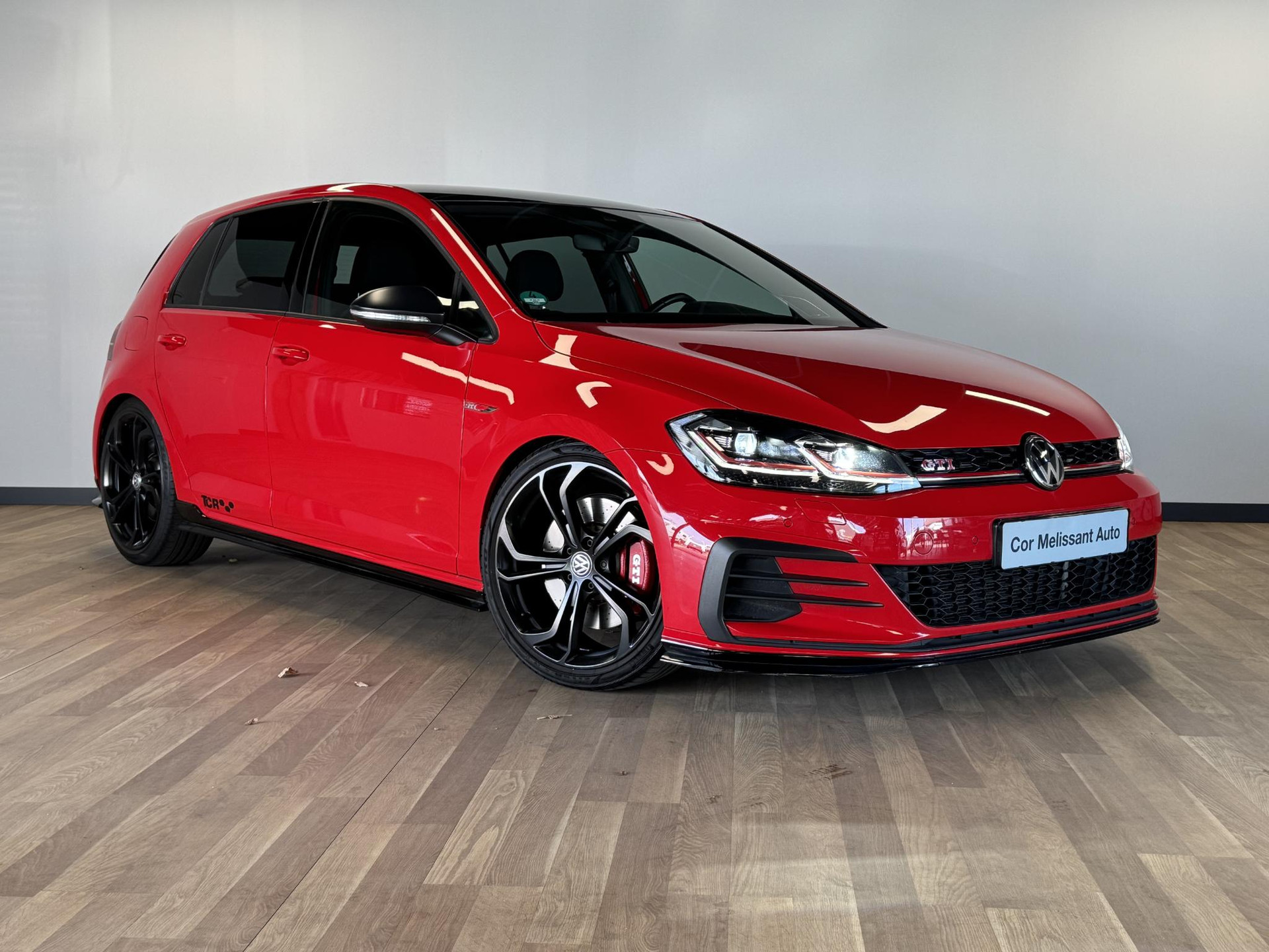 Volkswagen Golf 2.0 TSI GTI TCR