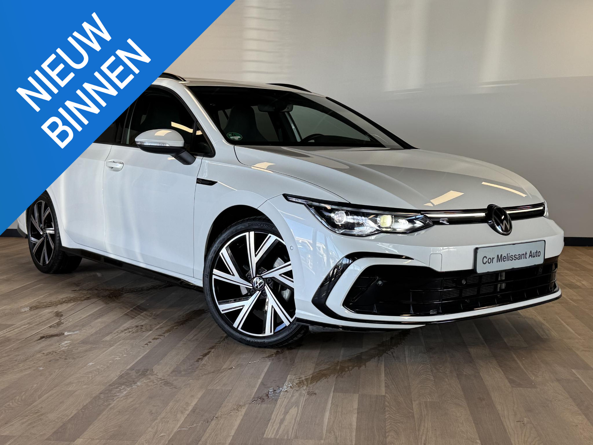 Volkswagen GOLF Variant 1.5 eTSI R-Line