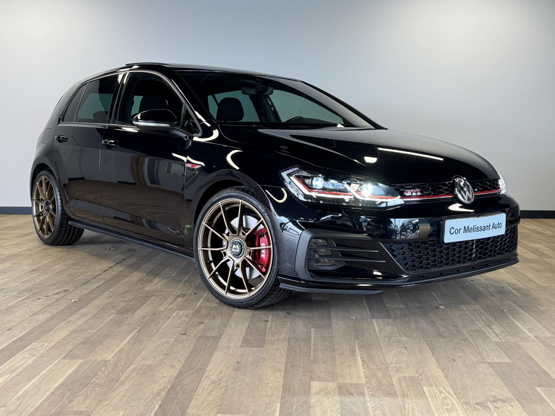Volkswagen Golf 2.0 TSI GTI Performance