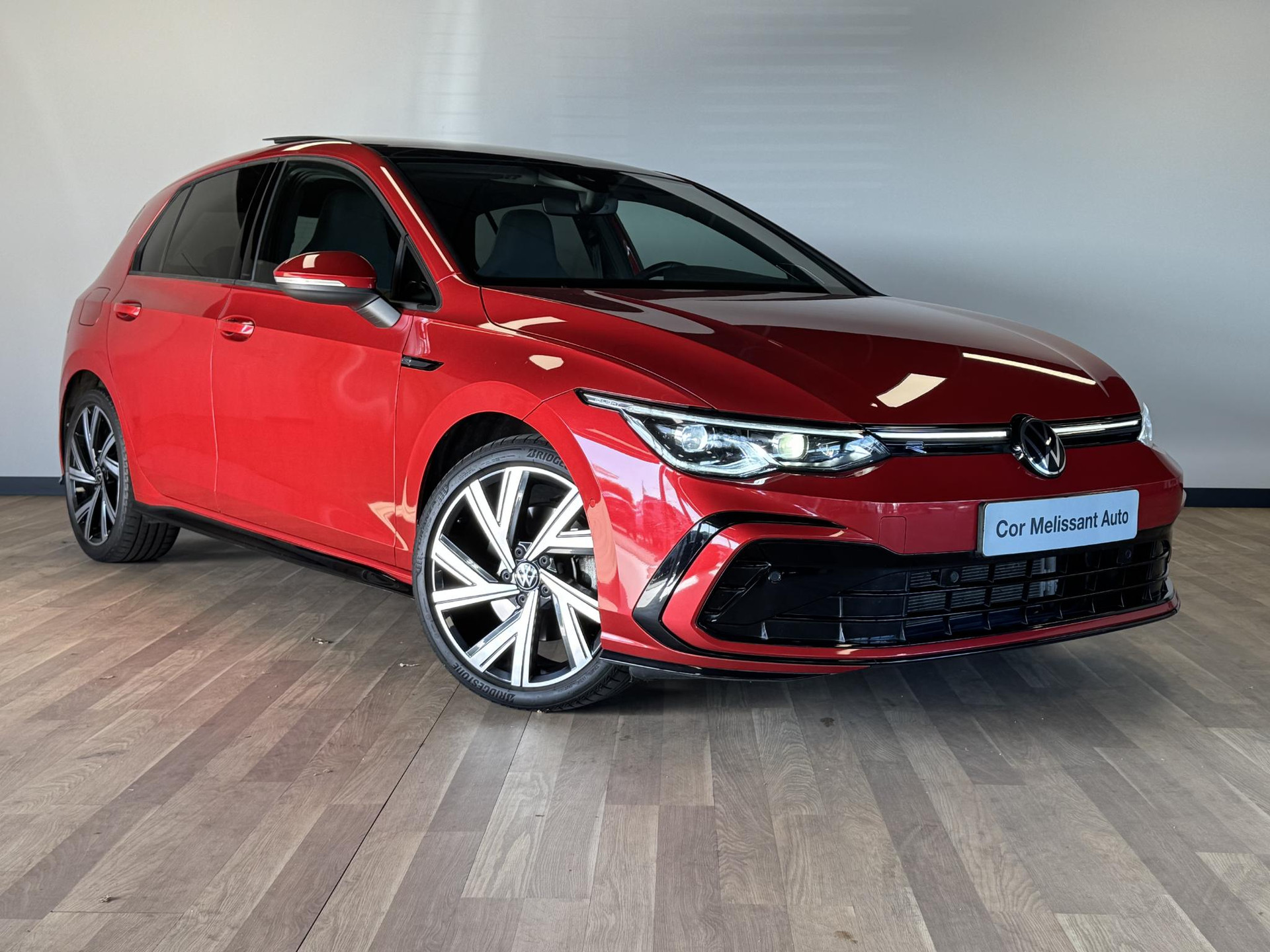 Volkswagen Golf 1.5 eTSI R-Line